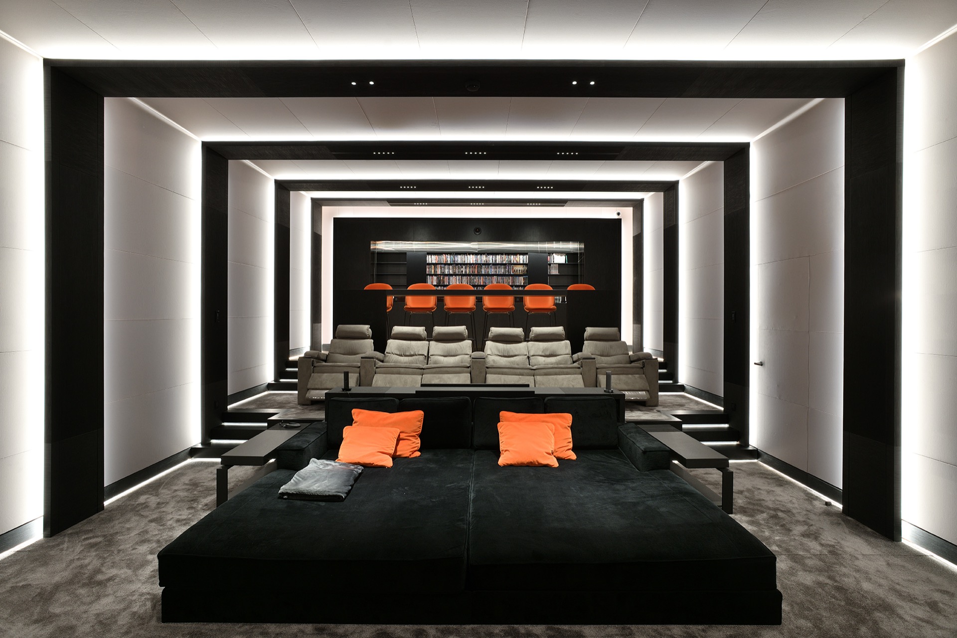 Le home cinéma privé du château, élu meilleur home cinéma EMEA en 2022.